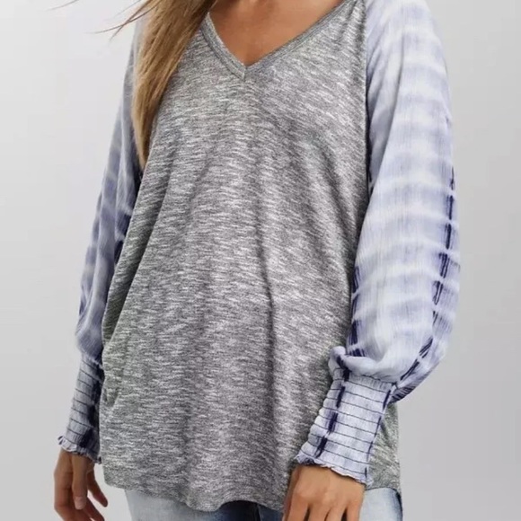 Daytrip Tie Dye V-Neck Top Medium - Picture 1 of 8